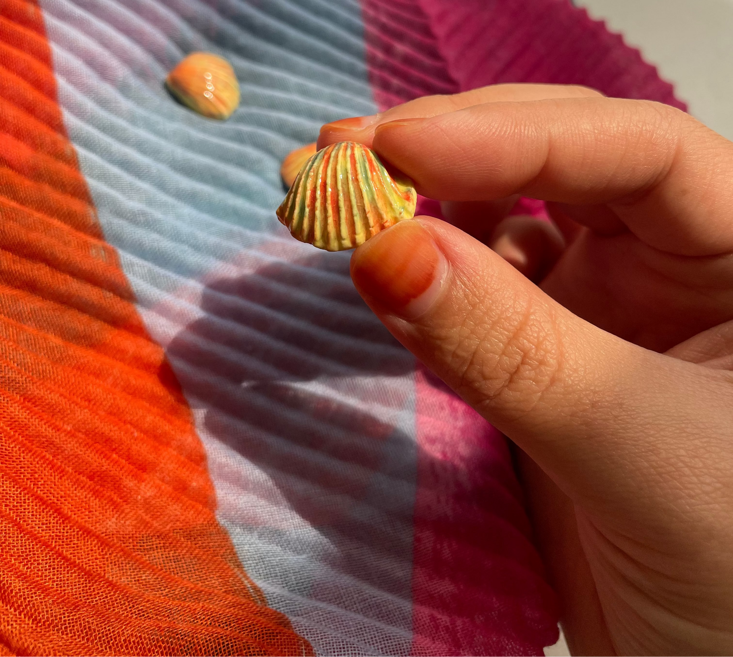 Tiny Magnet Orange Shell #1